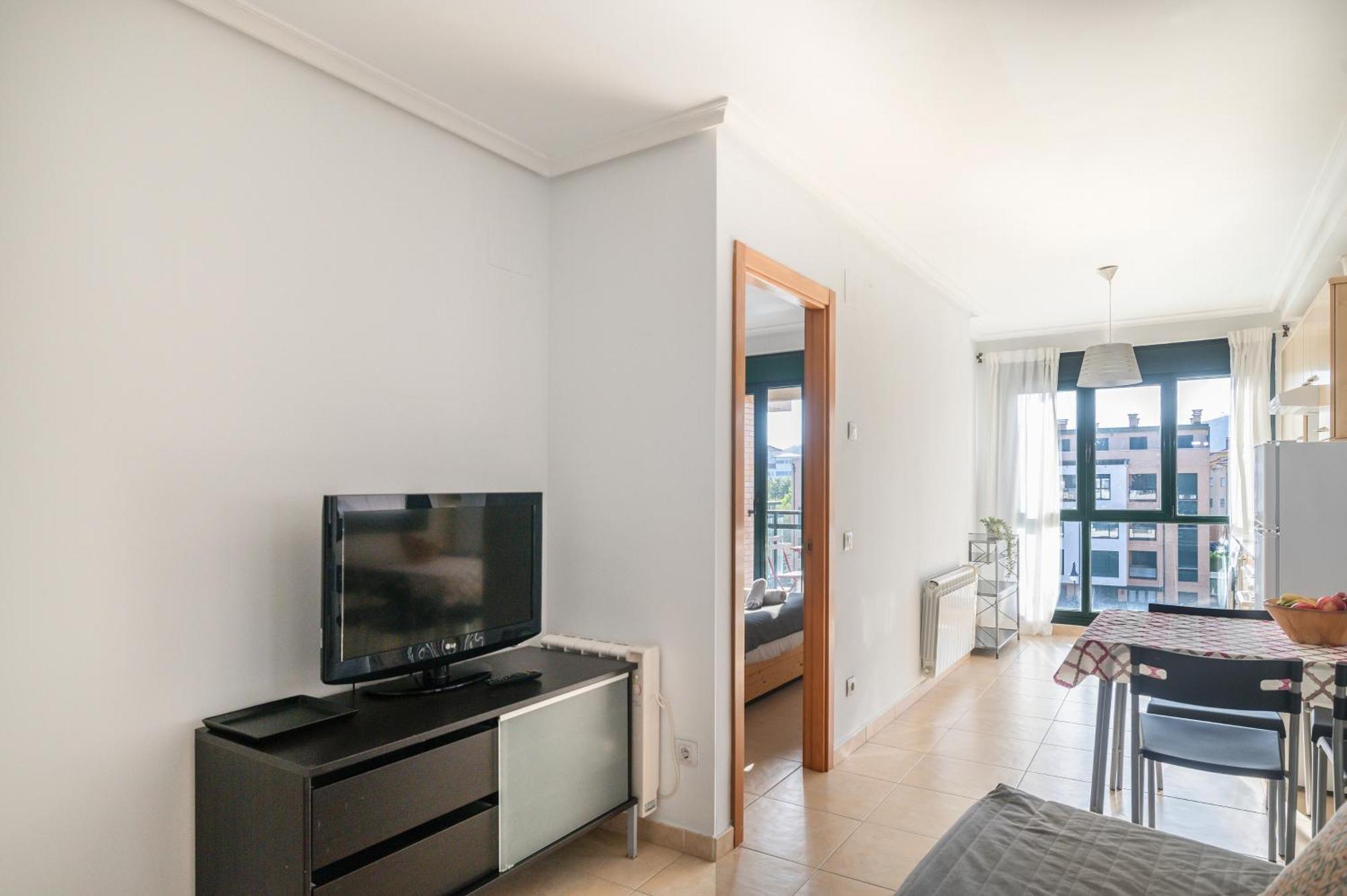 Alloru, Apartamento Con Piscina La Playa A 3 Km Vut-2714-As 利亚内斯 外观 照片