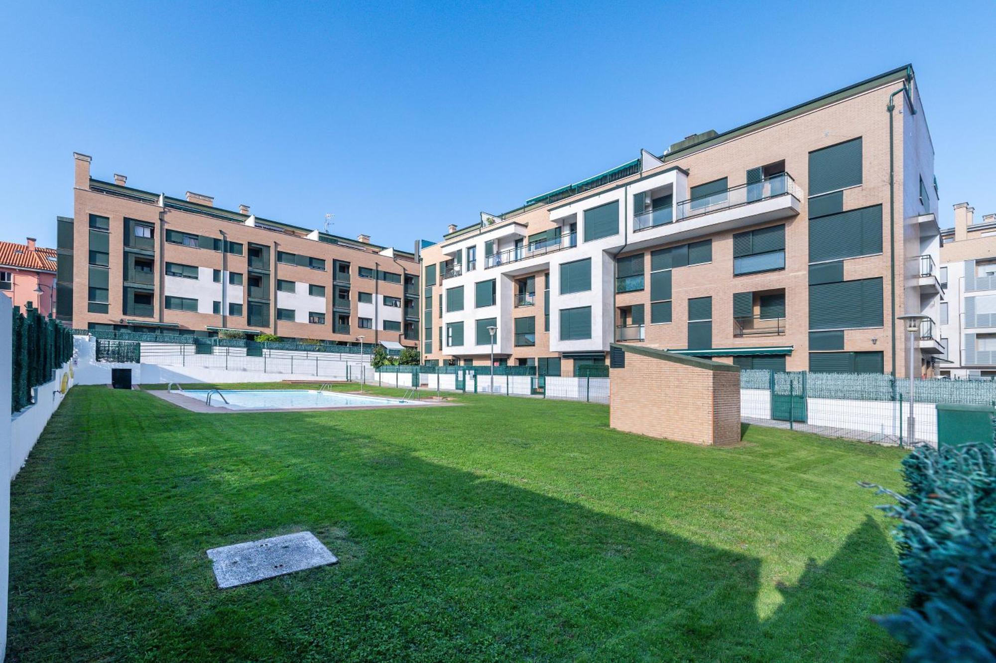 Alloru, Apartamento Con Piscina La Playa A 3 Km Vut-2714-As 利亚内斯 外观 照片