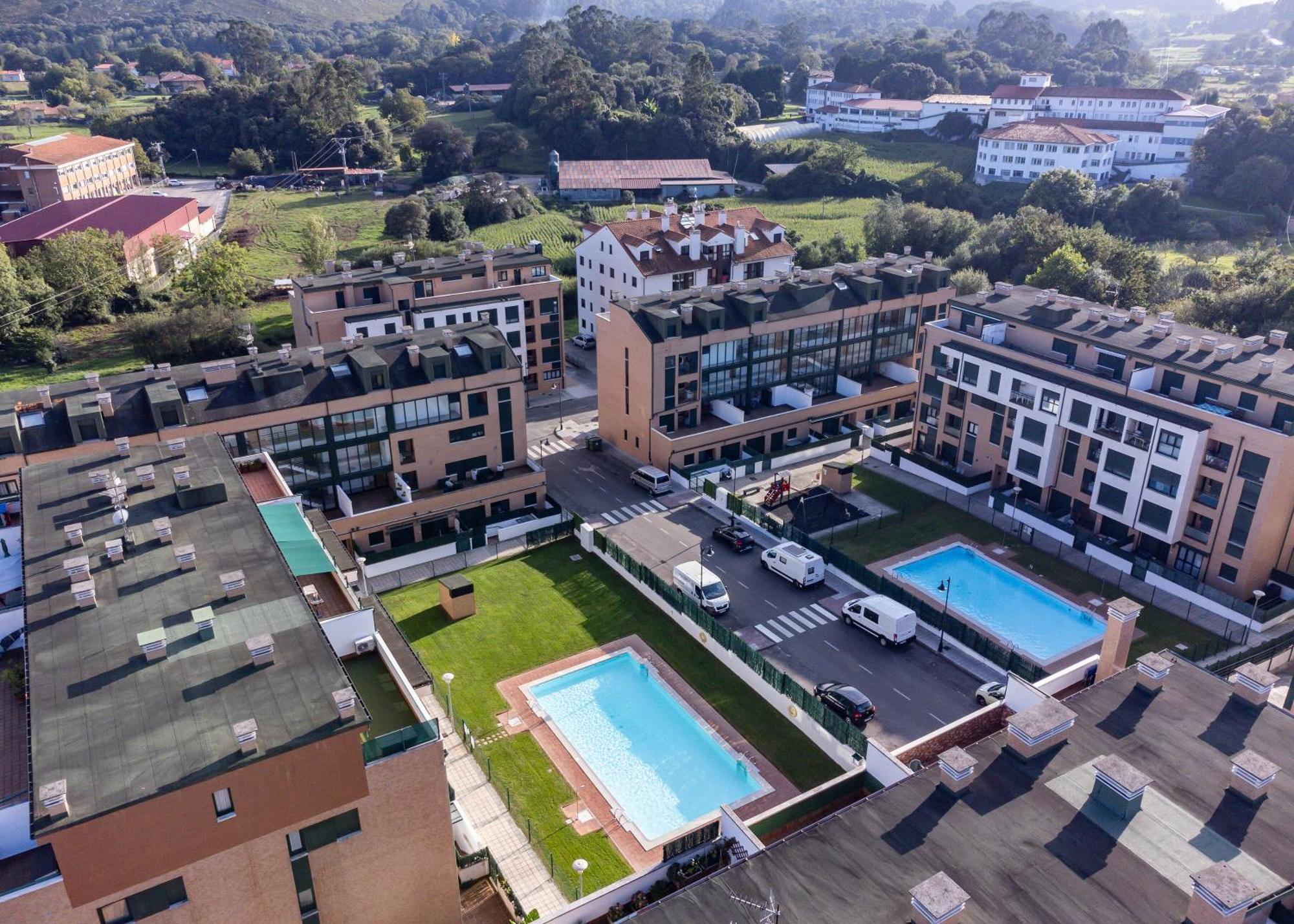 Alloru, Apartamento Con Piscina La Playa A 3 Km Vut-2714-As 利亚内斯 外观 照片
